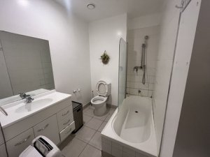 2ndFloorBathroom