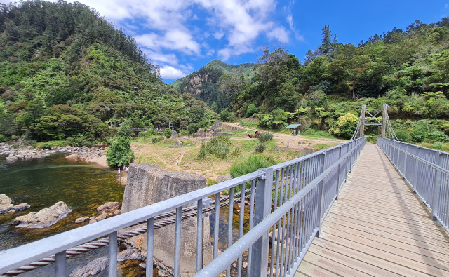 カランガハケ渓谷