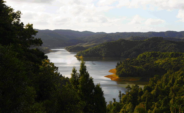 都会からすぐの楽園 Hunua Ranges Regional Park