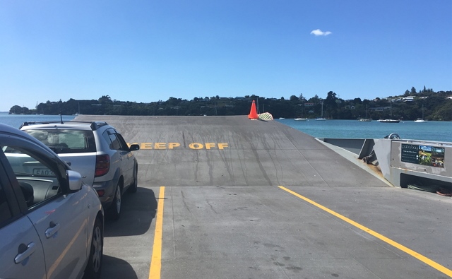 カーフェリーに乗ってみた - ラッセル