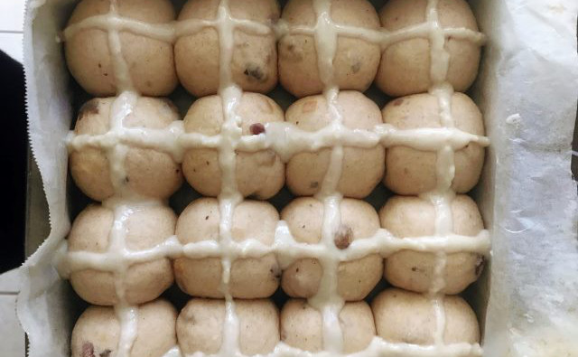 hotcrossbuns04