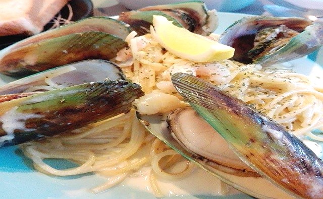 ムール貝クリームパスタ